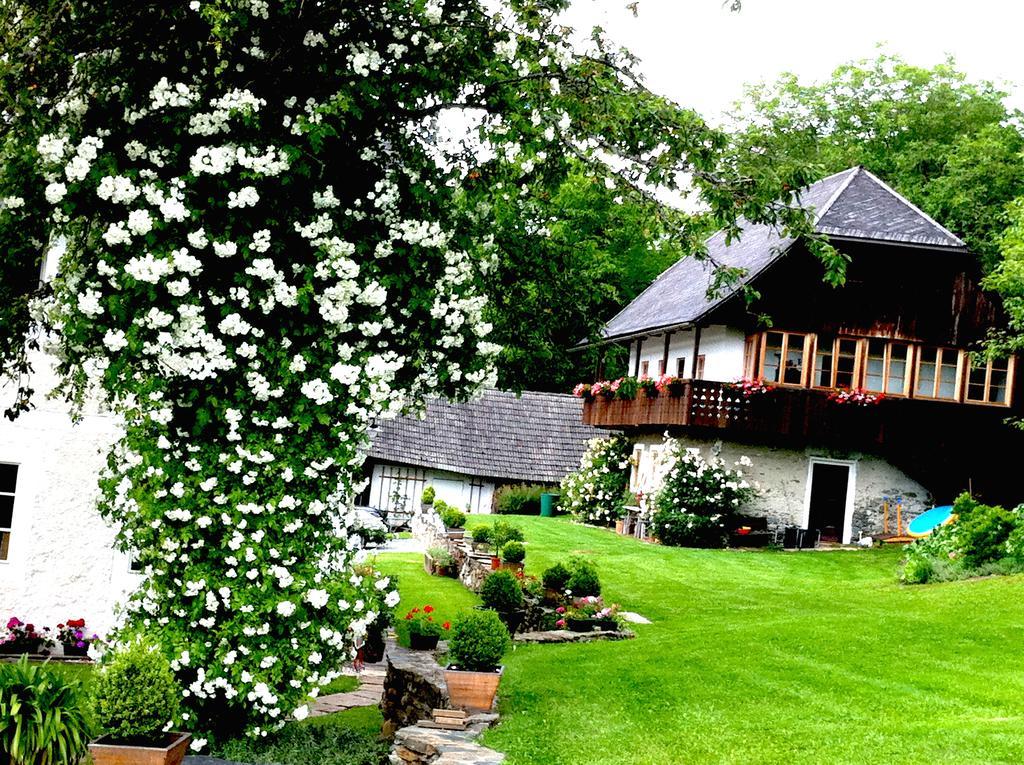 Cottage Am Waldrand Gelegen Фельдкірхен-ін-Кернтен Екстер'єр фото